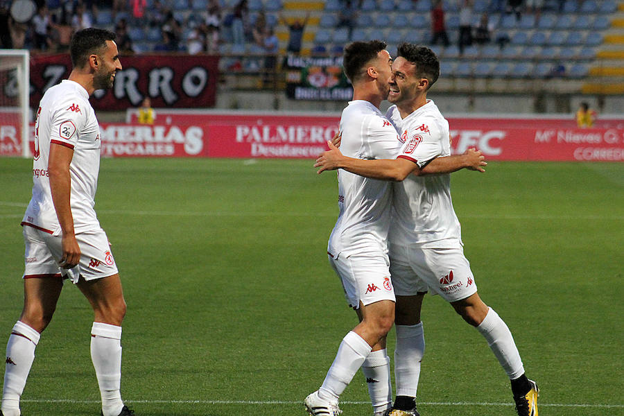 Fotos: Primera victoria de la Cultural