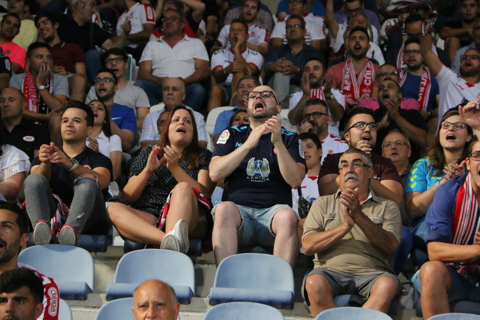 Las mejores imágenes del público del partido disputado entre la Cultural y el Rápido de Bouzas