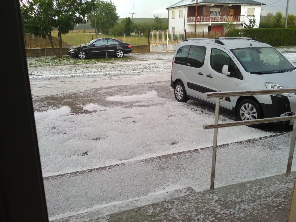 Fotos: Espectacular granizada en la provincia de León