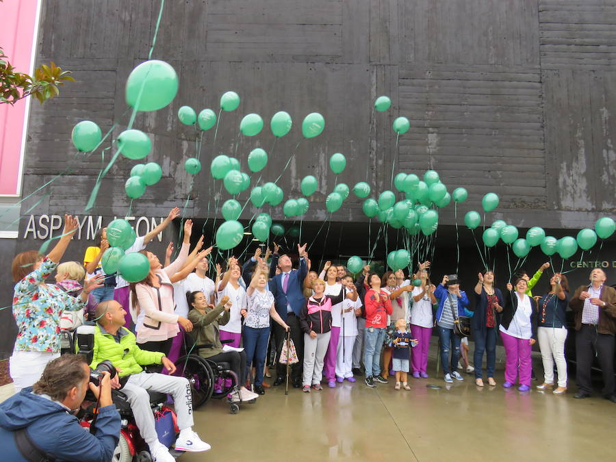 Fotos: Acto de Aspaym en León