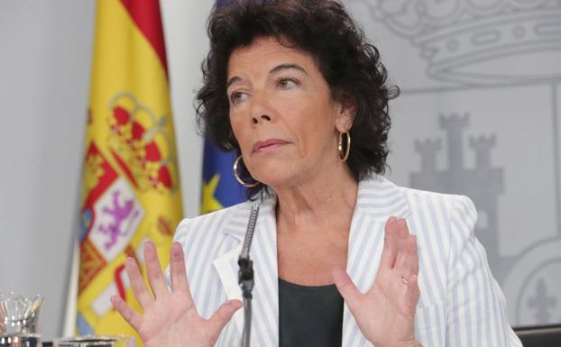 Isabel Celaá, durante la rueda de prensa posterior al Consejo de Ministros.