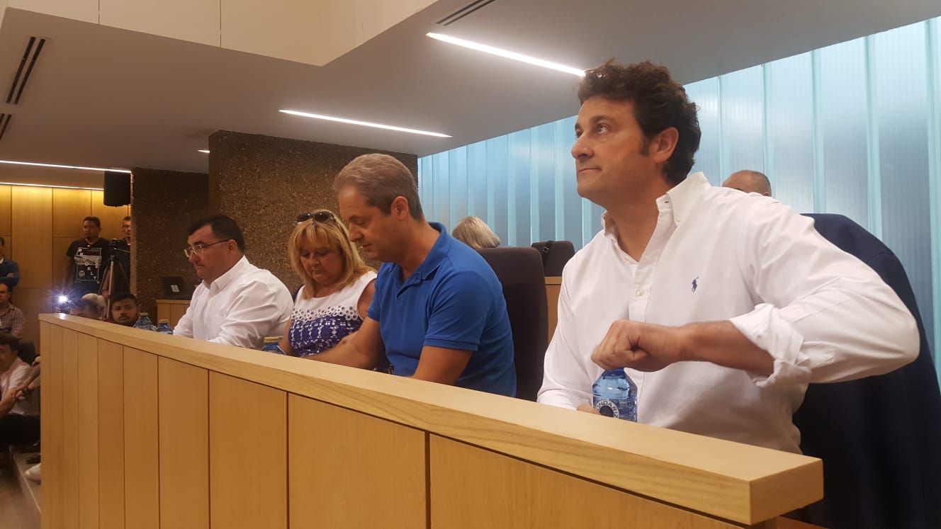 El socialista Jorge Pérez Robles aspira a la alcaldía del cuarto municipio de la provincia tras triunfar la moción presentada por PSOE, UPL, Izquierda Unida, UPyD y Ahora Villaquilambre