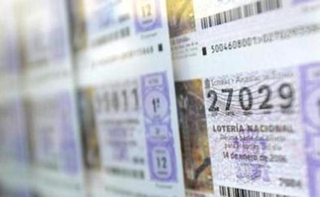 La Lotería Nacional deja un premio de 25.000 euros en el Corte Inglés de León