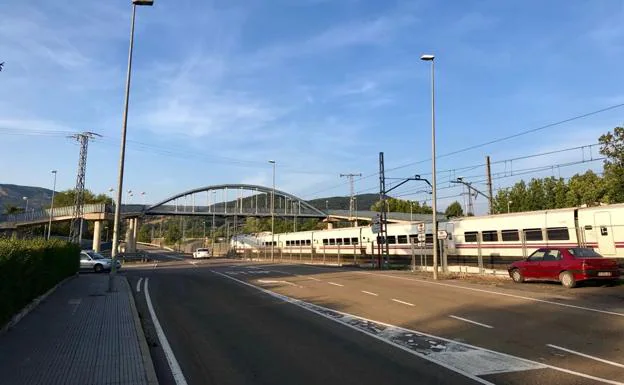 El Ayuntamiento de La Robla hace frente a la «deuda histórica» de los pasos a nivel