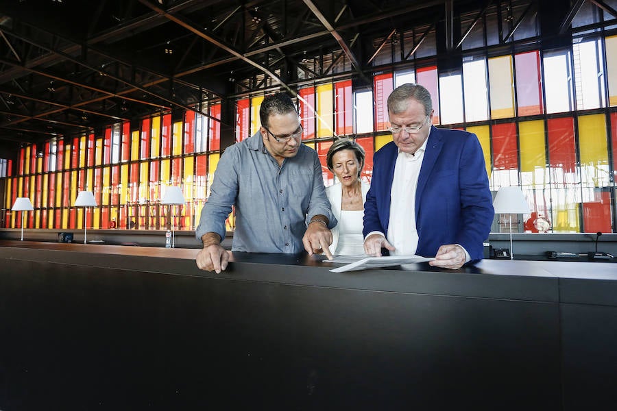 Fotos: Comparecencia de Antonio Silván para informar sobre el Palacio de Exposiciones de León