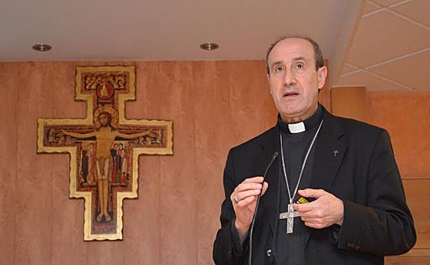El Obispo auxiliar de Santiago pronuncia la ponencia de clausura de la XVII Semana de Pastoral