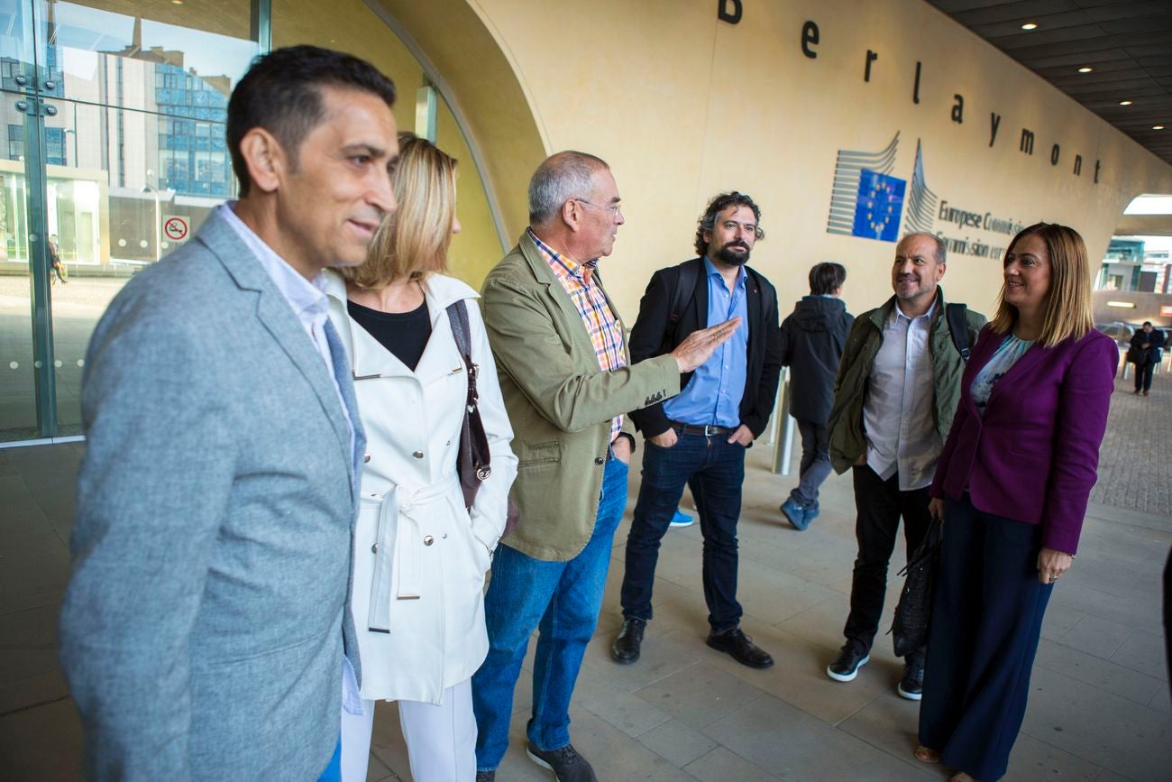 Los representantes de la Fundación Anclaje y el Comité de Empresa de Vestas se reúnen con el comisario europeo de la Energía, Miguel Arias Cañete, en la sede de la Comisión.