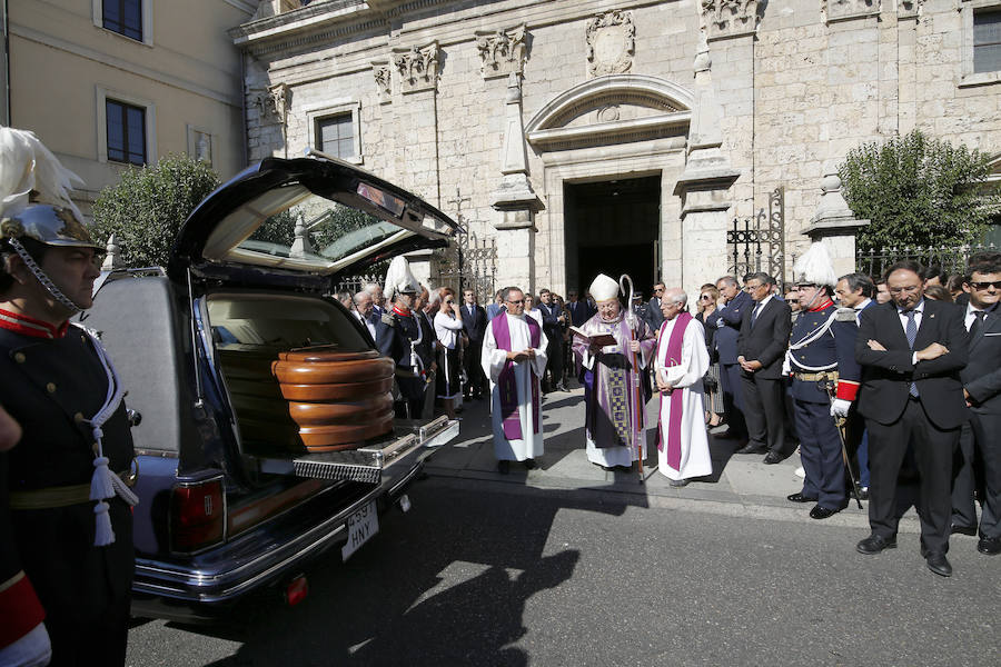 Fotos: Funeral del político leonés David Vázquez