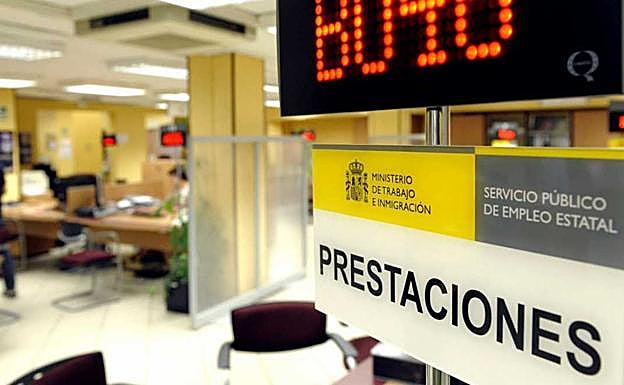 Fele culpa a «la parálisis renovadora que vive el país» como causa de las cifras del paro