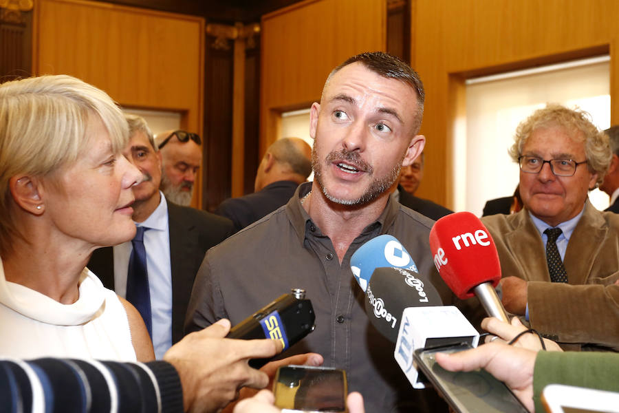 Fotos: Recepción en el Ayuntamiento de los galardonados con el Premio Mano Amiga 2018