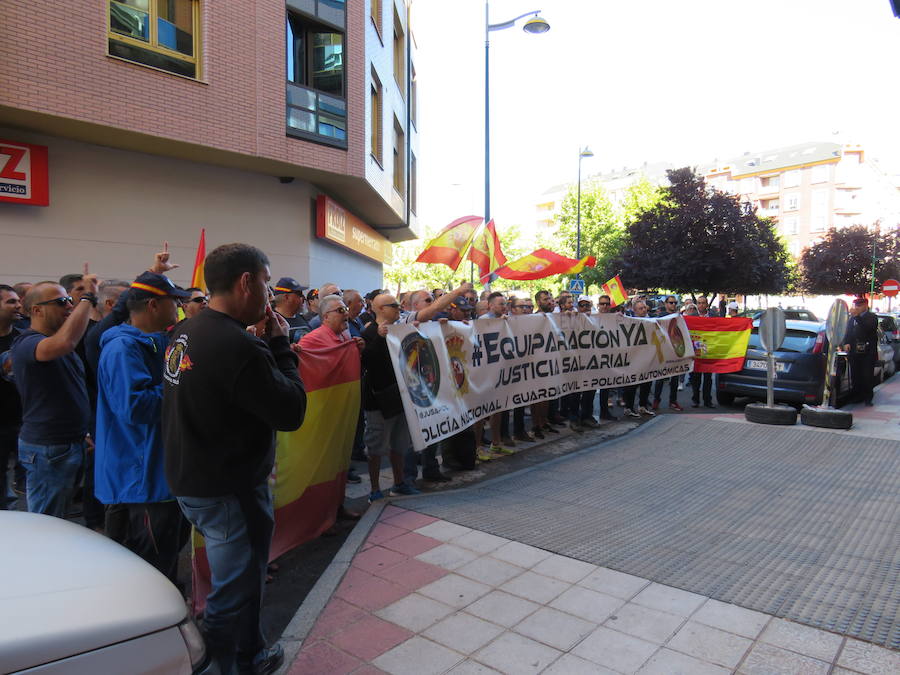 La Policía Nacional y la Guardia Civil de León vuelven a salir a la calle por una equiparación real en los sueldos