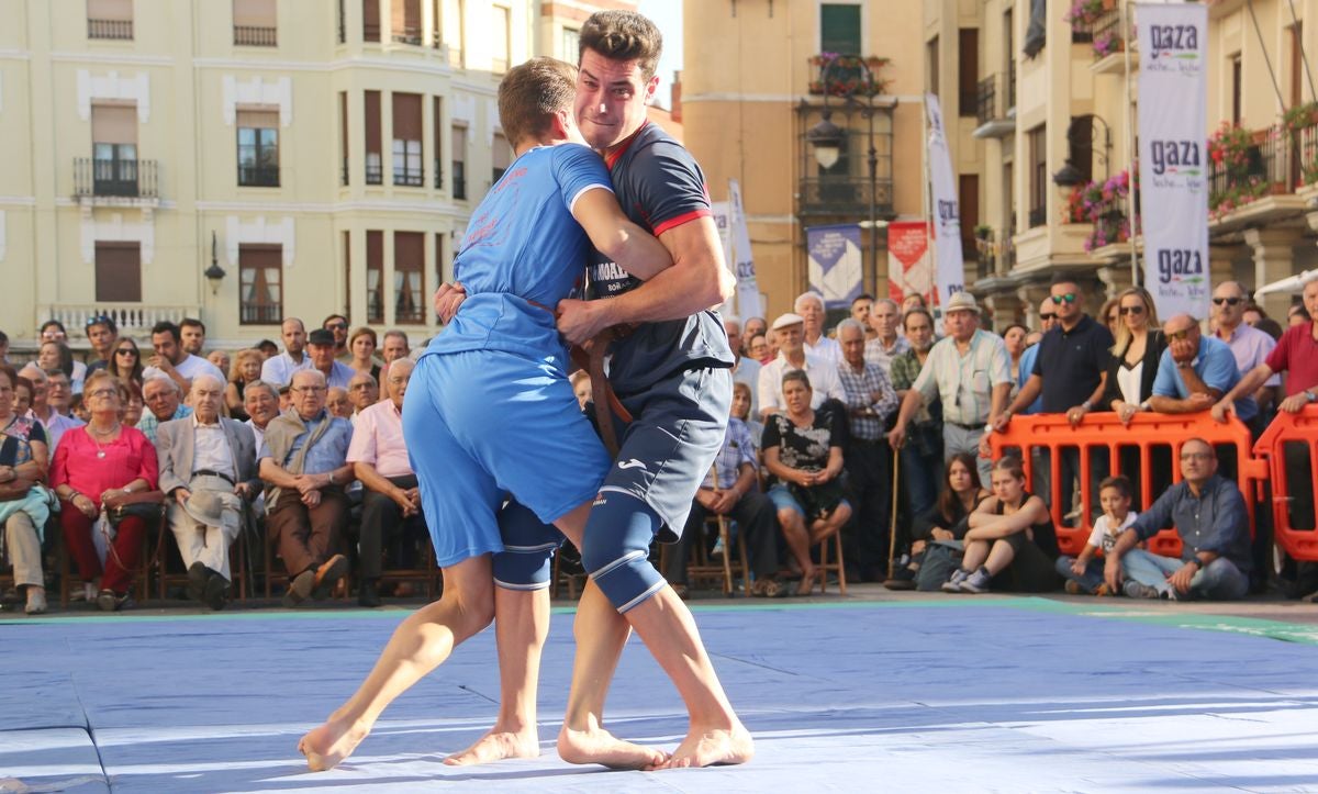 Fotos: La Catedral de León preside el Corro de San Froilán