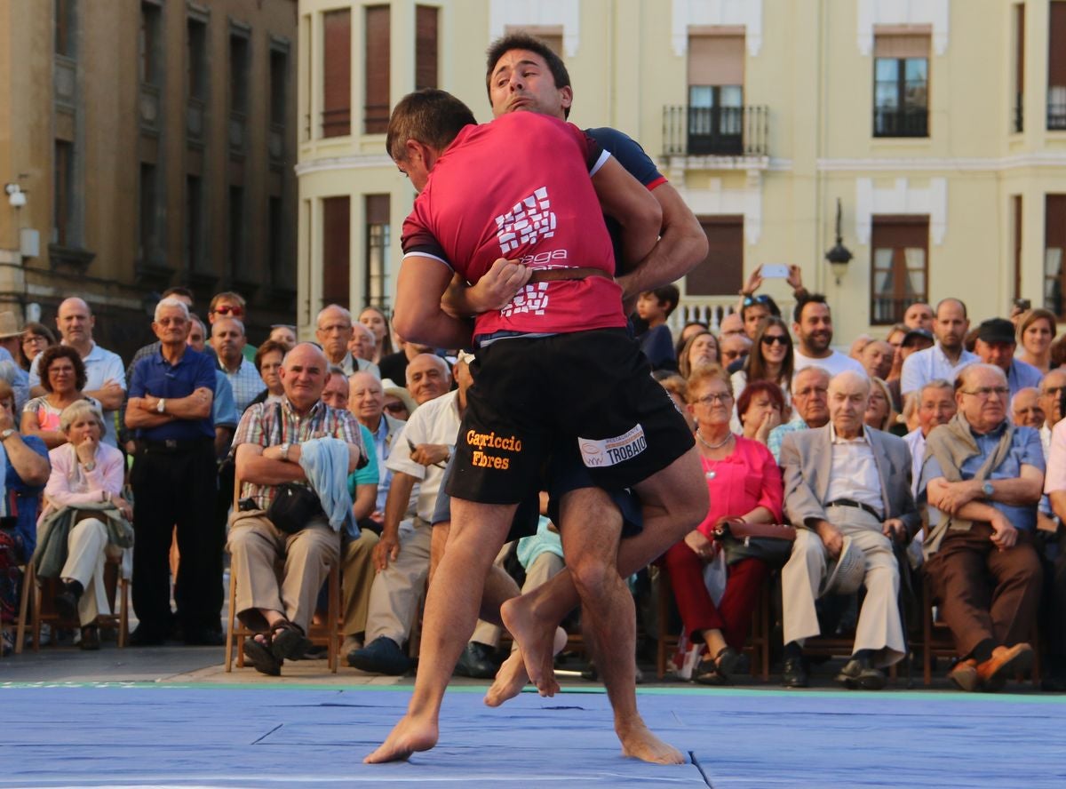 Fotos: La Catedral de León preside el Corro de San Froilán