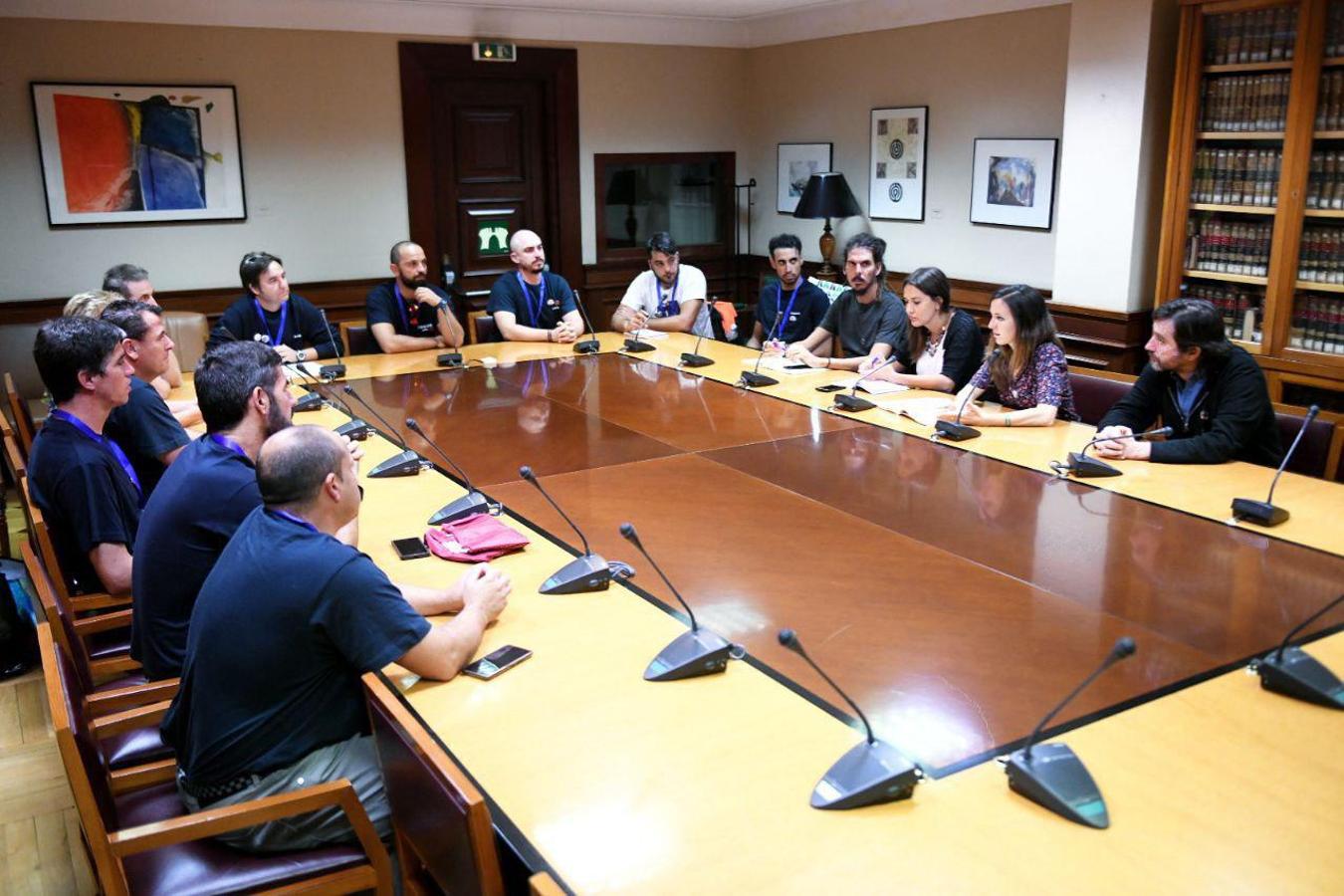 Fotos: Podemos pide la comparecencia de la ministra de Industria en el Congreso por Vestas