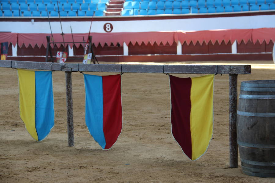 La arena de la Plaza de Toros acoge este año por primera vez la celebración de 'Las Justas Medievales' en honor al patrón