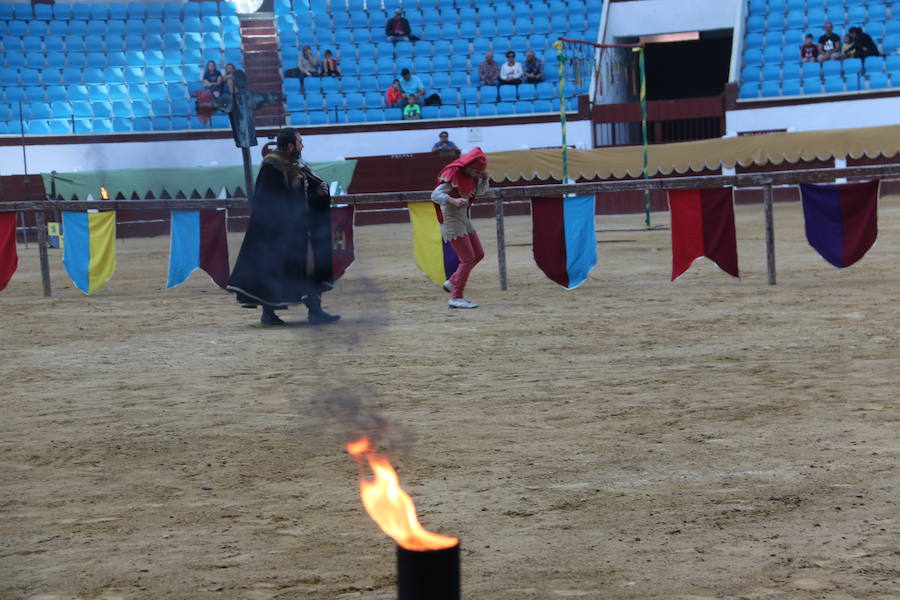 La arena de la Plaza de Toros acoge este año por primera vez la celebración de 'Las Justas Medievales' en honor al patrón