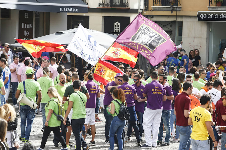 Fotos: Las peñas celebran San Froilán