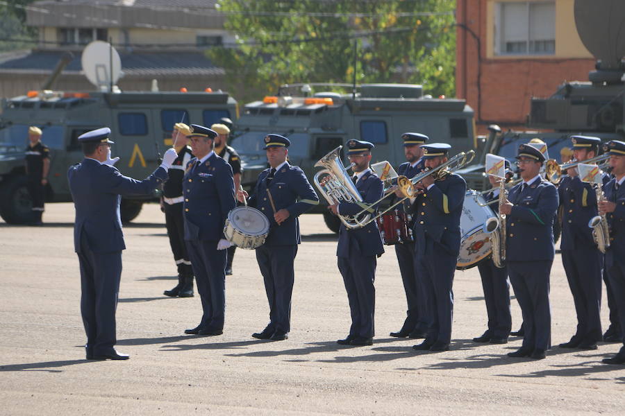 El V Batallón de Intervención en Emergencias de la Unidad Militar de Emergencias, con base en la localidad leonesa de El Ferral del Bernesga celebra la festividad en honor a su Patrona, Nuestra Señora del Rosario.