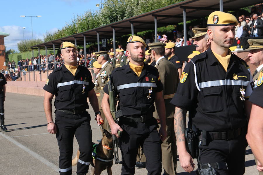 El V Batallón de Intervención en Emergencias de la Unidad Militar de Emergencias, con base en la localidad leonesa de El Ferral del Bernesga celebra la festividad en honor a su Patrona, Nuestra Señora del Rosario.