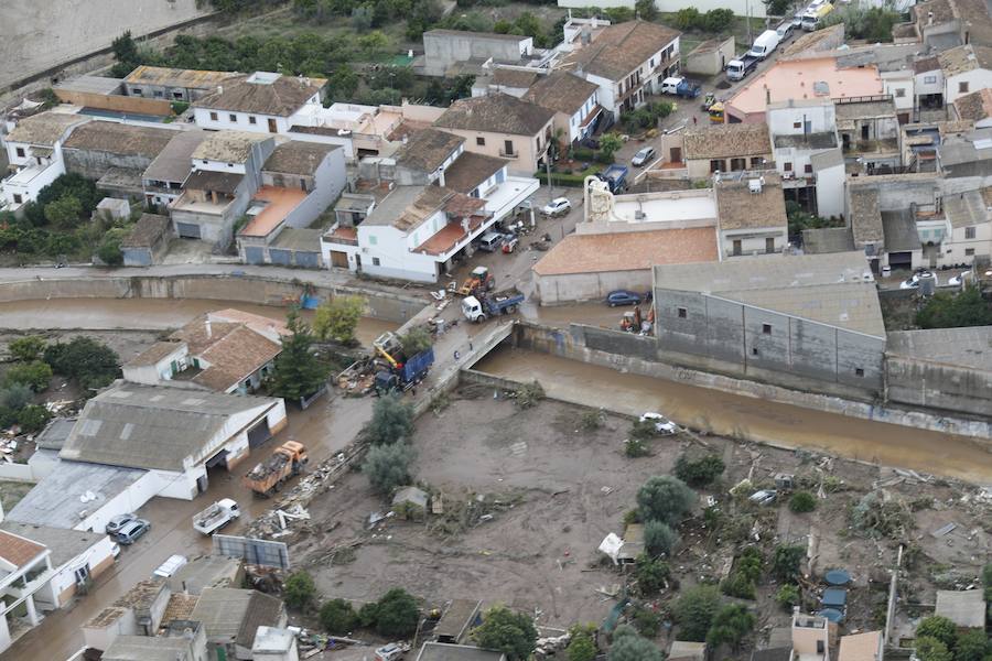 Los efectivos de la UME colaboran en las tareas de recuperación de las zonas afectadas por las inundaciones de Mallorca