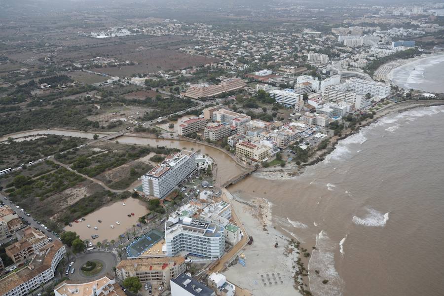 Los efectivos de la UME colaboran en las tareas de recuperación de las zonas afectadas por las inundaciones de Mallorca