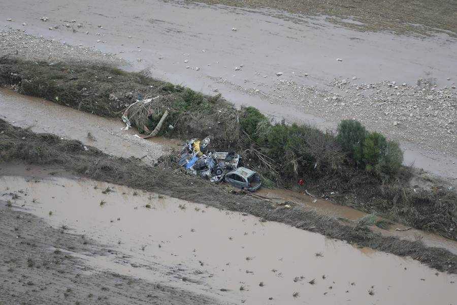 Los efectivos de la UME colaboran en las tareas de recuperación de las zonas afectadas por las inundaciones de Mallorca