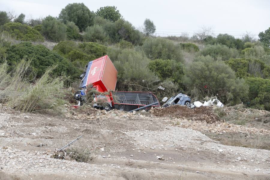 Los efectivos de la UME colaboran en las tareas de recuperación de las zonas afectadas por las inundaciones de Mallorca