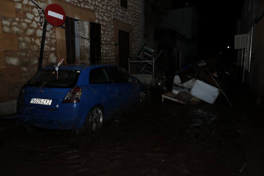 Los efectivos de la UME colaboran en las tareas de recuperación de las zonas afectadas por las inundaciones de Mallorca