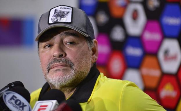 Diego Armando Maradona. 