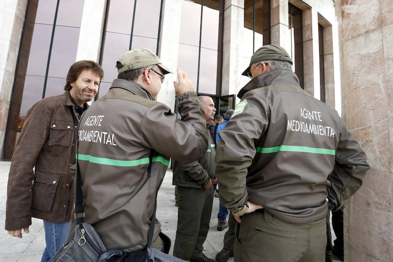 Fotos: Concentración de agentes forestales en León