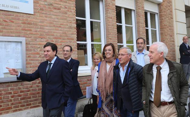 Carriedo, en su visita al CEIP Blas Sierra de Palencia de este miércoles.