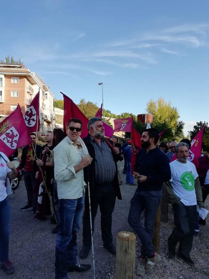 Fotos: Imágenes de la manifestación leonesista en Benavente