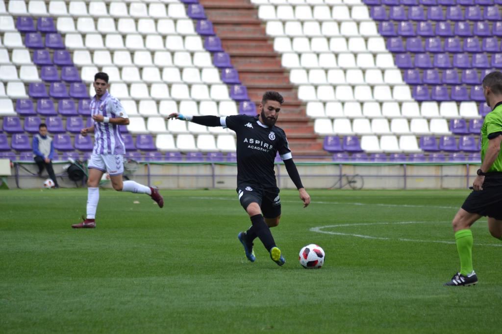 Fotos: Imágenes del choque entre el Valladolid B y la Cultural