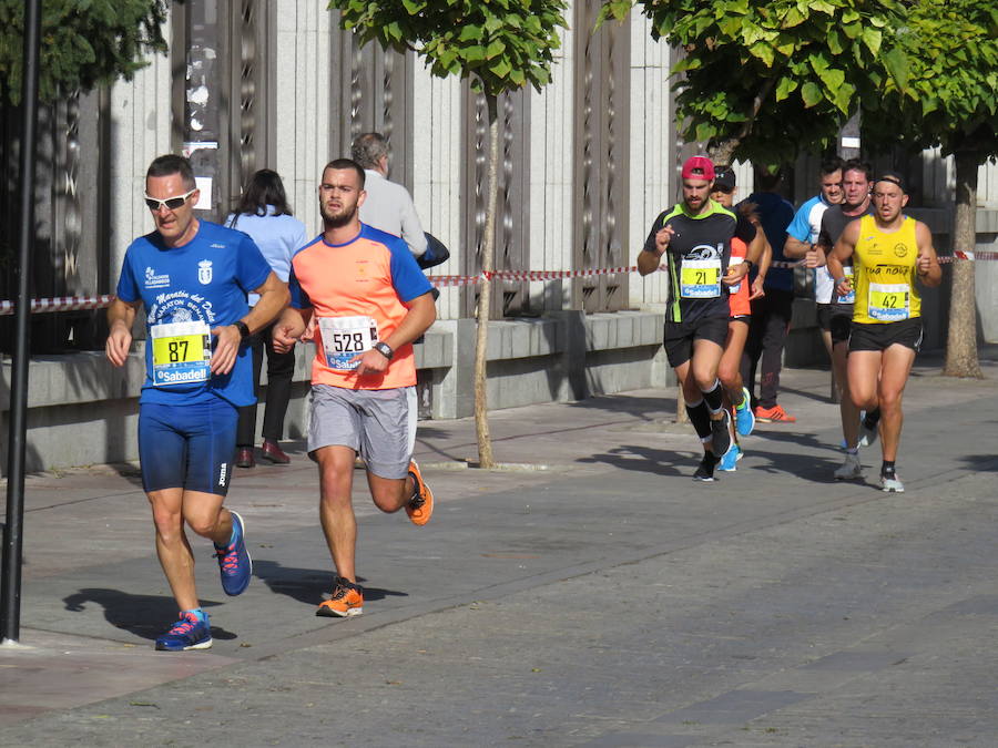 León celebra la carrera 10 kilómetros León, capital española de la gastronomía.