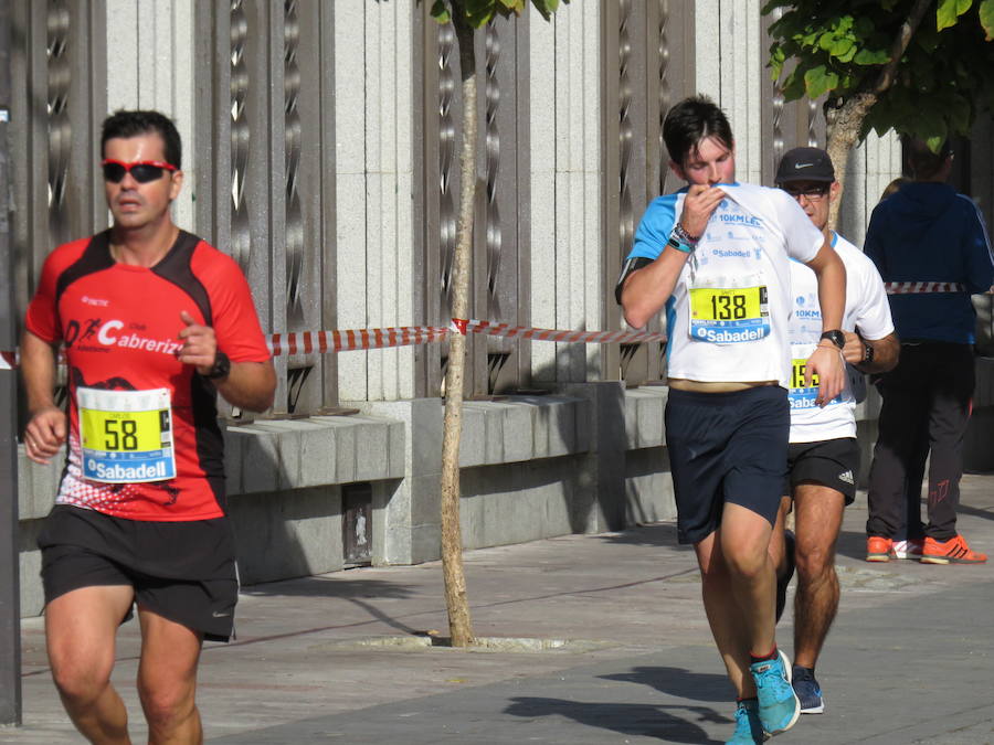 León celebra la carrera 10 kilómetros León, capital española de la gastronomía.