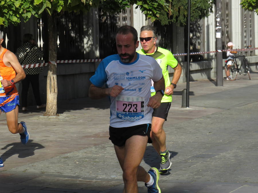 León celebra la carrera 10 kilómetros León, capital española de la gastronomía.