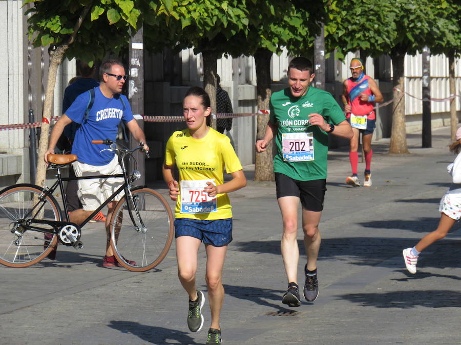 León celebra la carrera 10 kilómetros León, capital española de la gastronomía.