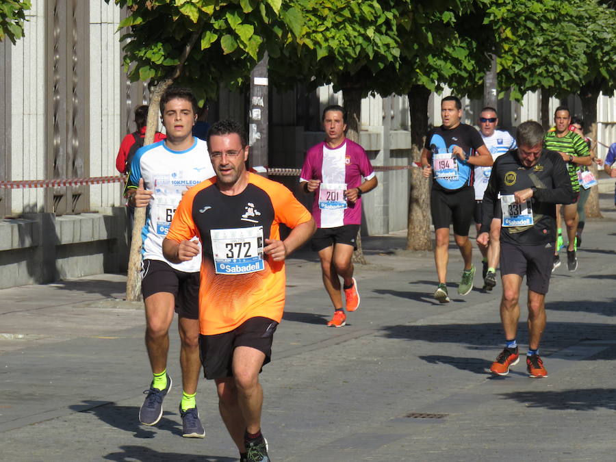 León celebra la carrera 10 kilómetros León, capital española de la gastronomía.