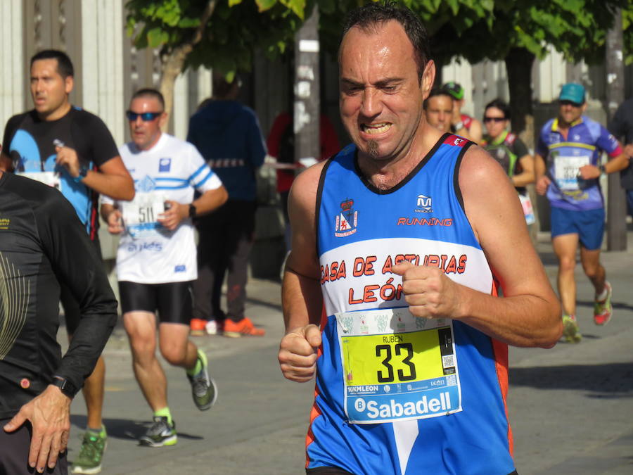 León celebra la carrera 10 kilómetros León, capital española de la gastronomía.