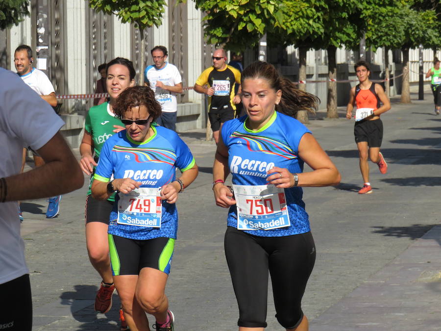 León celebra la carrera 10 kilómetros León, capital española de la gastronomía.