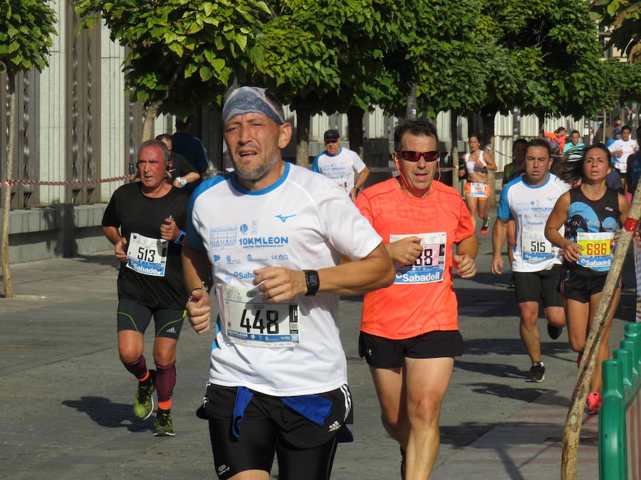 León celebra la carrera 10 kilómetros León, capital española de la gastronomía.