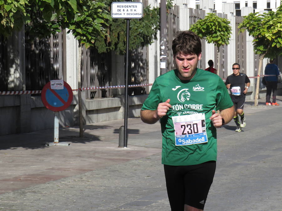 León celebra la carrera 10 kilómetros León, capital española de la gastronomía.