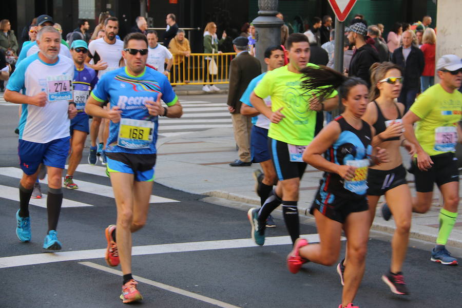 Fotos: Paso de los &#039;10 Kilómetros&#039; por Ordoño II