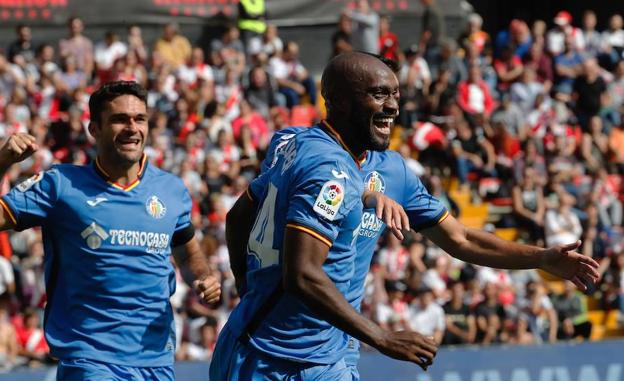 Foulquier celebra el primer gol del Getafe