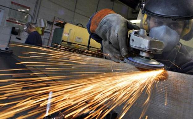 La cifra de negocios en la industria de Castilla y León crece un 9,3% en agosto frente al 5,9% de España