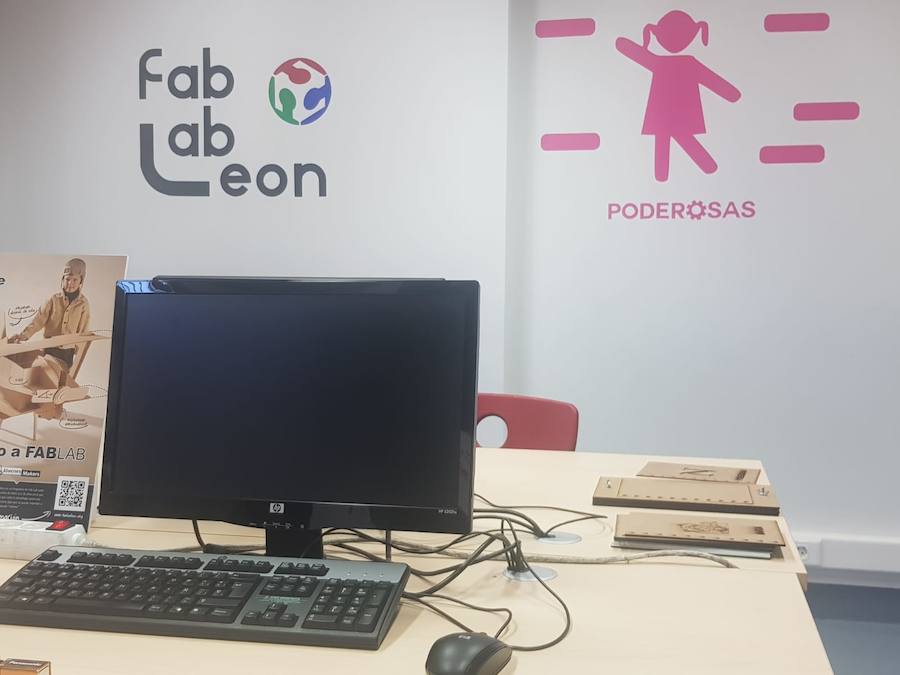 Fotos: Visita al Fab Lab de León