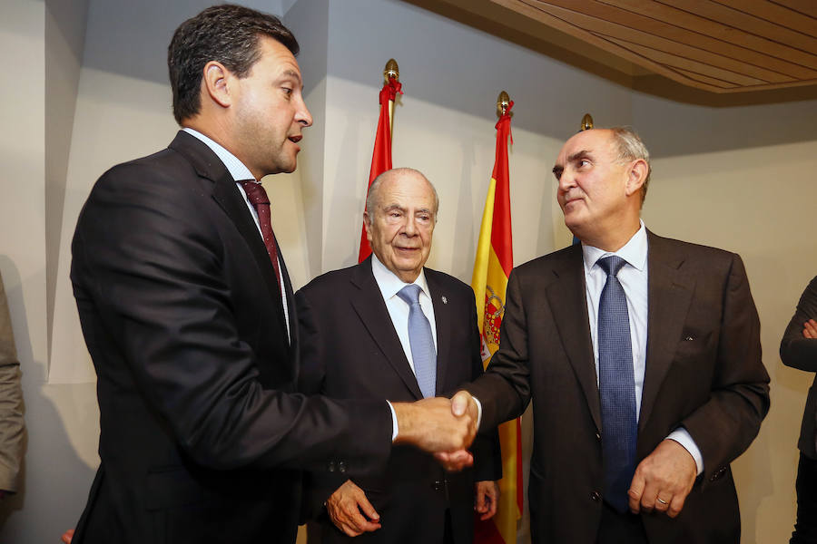 Fotos: Toma de posesión de Tomás Quintana López como Procurador del Común de Castilla y León