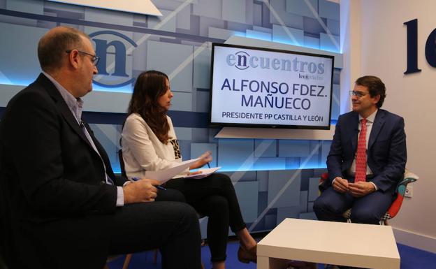 Alfonso Fernández Mañueco, durante su entrevista en leonoticias. 