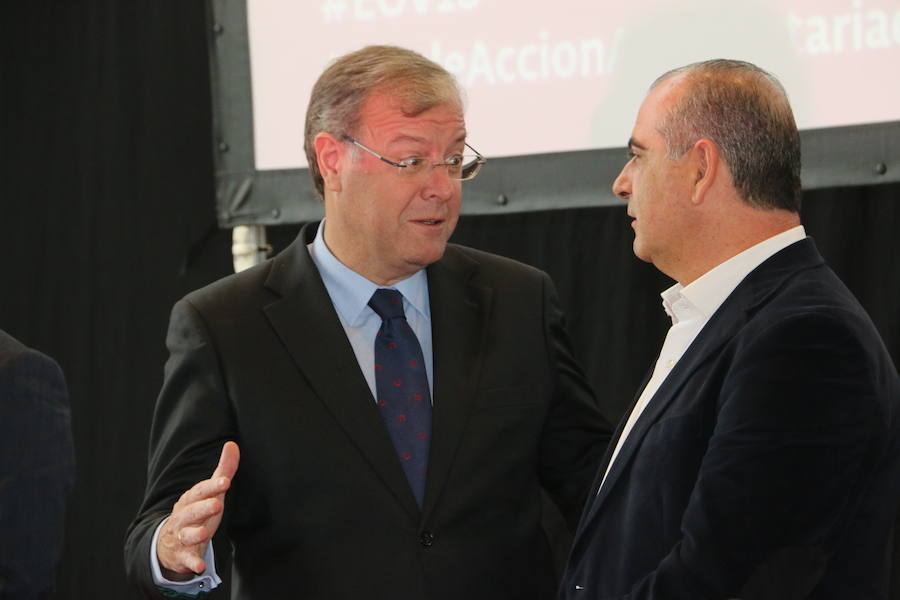 Fotos: León cita al voluntariado nacional en la XXXIII Escuela de Otoño