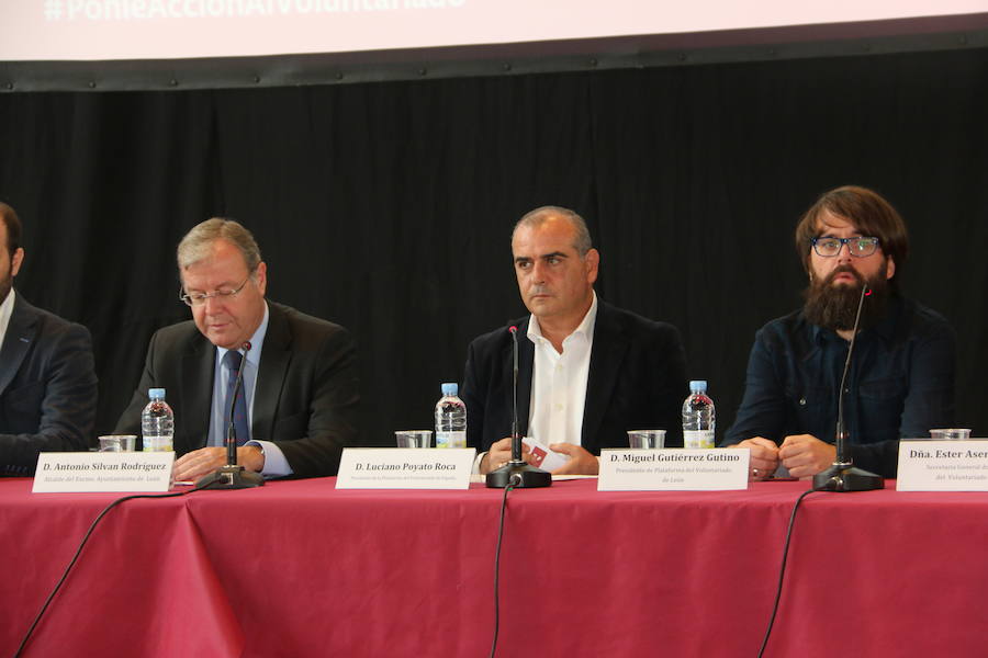 Fotos: León cita al voluntariado nacional en la XXXIII Escuela de Otoño